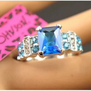 New With Tags Blue and Silver Women's Ring